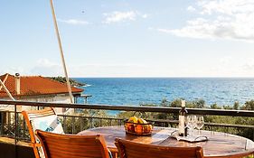 Sunset Serenity - Kardamili Seaside Getaway