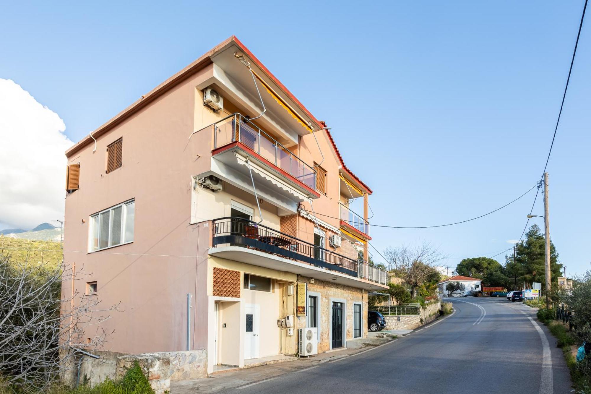 Sunset Serenity - Kardamili Seaside Getaway Exterior photo